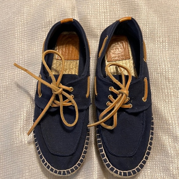 Tory Burch sz 6 preowned - Picture 1 of 5
